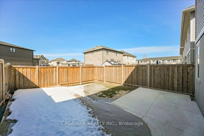 103 Springvalley Cres, House attached with 4 bedrooms, 3 bathrooms and 2 parking in Hamilton ON | Image 39