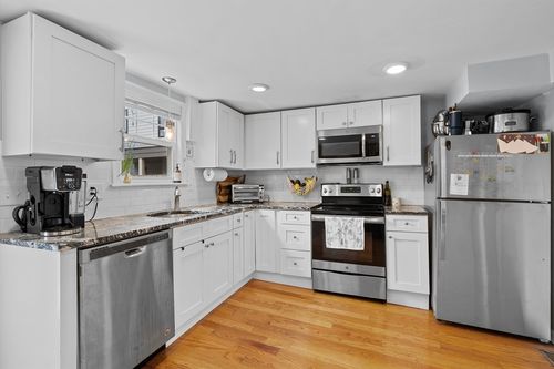 29 Everett St, Boston, MA, 02128 | Card Image