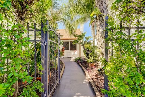 12625 Shell Point Dr, HUDSON, FL, 34667-3072 | Card Image