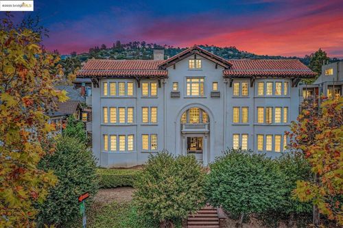 2409 College Ave, Berkeley, CA, 94704-2465 | Card Image