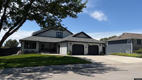 262 Hillcrest Dr, Torrington, WY, 82240-2611 | Card Image