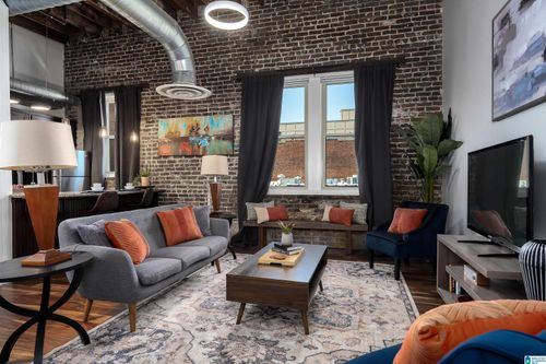 303-2217 2nd Ave N, BIRMINGHAM, AL, 35203-3833 | Card Image