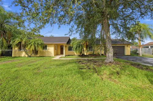 28420 Sw 159th Ave, Homestead, FL, 33033-1100 | Card Image