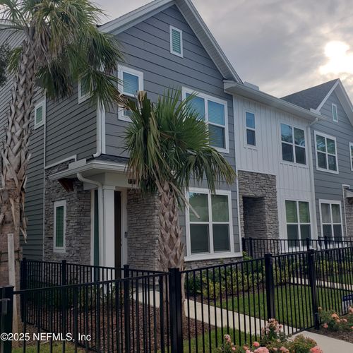 11107 Quasar Ct, JACKSONVILLE, FL, 32256-4083 | Card Image