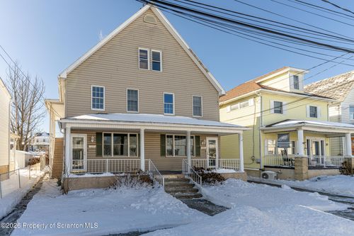 112 E Grove St, Taylor, PA, 18517-1810 | Card Image