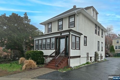 236 Rochelle Ave, Rochelle Park, NJ, 07662-3915 | Card Image