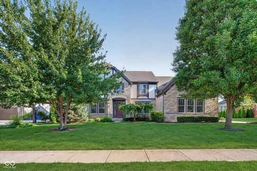 13636 Falcon Way, Fishers, IN, 46055-9374 | Card Image