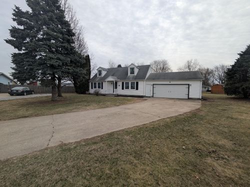 703 Dorothy Ct, Wanatah, IN, 46390 | Card Image