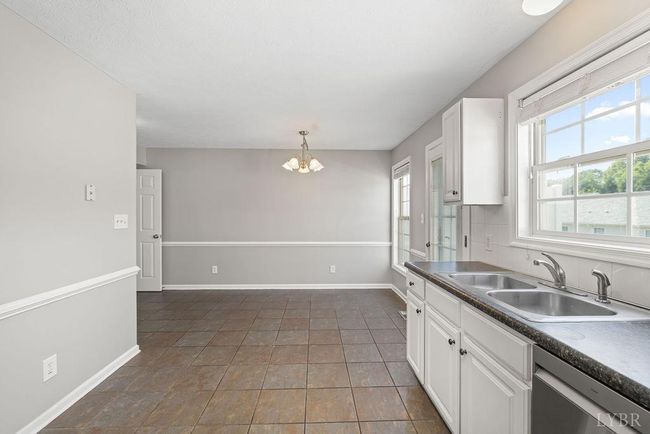 1036 Middle View Dr, Townhouse with 3 bedrooms, 3 bathrooms and null parking in Forest VA | Image 15