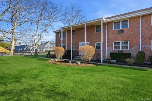 d-297 Merrick Rd, Amityville, NY, 11701-3408 | Card Image