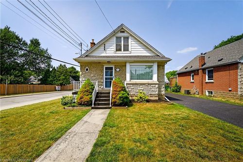 56 W 1st St, Hamilton, ON, L9C3C1 | Card Image