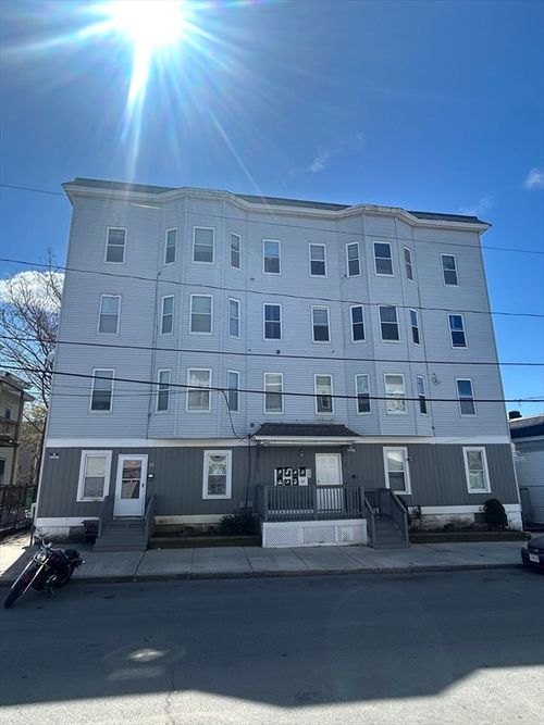 11 Lilley Ave, Lowell, MA, 01850-1871 | Card Image