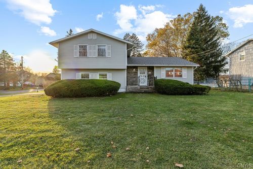 12 Kiwi Path, Liverpool, NY, 13090-3304 | Card Image