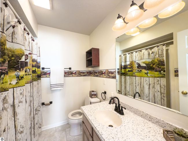 318 Red Maple Ln, House other with 3 bedrooms, 3 bathrooms and null parking in Shepherd MI | Image 17