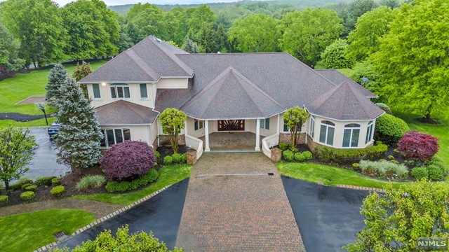 Fawns Run, Morganville, NJ 07751