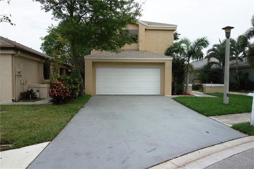 2060 Nw 34th Ave, Coconut Creek, FL, 33066-3039 | Card Image