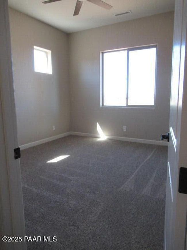 Living Room | Image 12