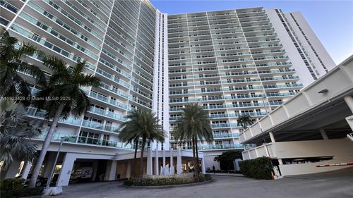 apt-1030-100 Bayview Dr, Sunny Isles Beach, FL, 33160-5324 | Card Image