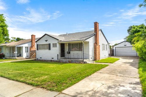 5979 Vista Avenue, Sacramento, CA, 95824 | Card Image
