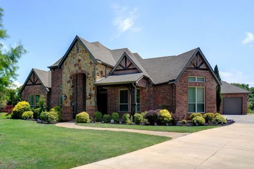805 Stratton Mill Dr, Lucas, TX, 75002-7762 | Card Image