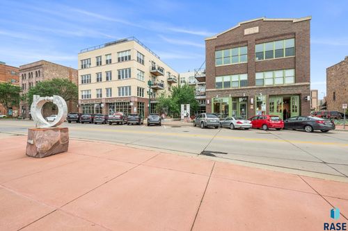apt-301-421 N Phillips Ave, Sioux Falls, SD, 57104-5989 | Card Image