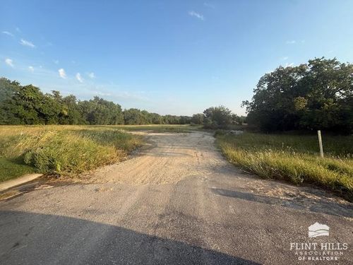 1200 St Patricks Dr, Chapman, KS, 67431-8987 | Card Image