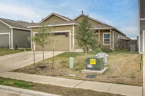 355 Geode Glen, Maxwell, TX, 78656 | Card Image