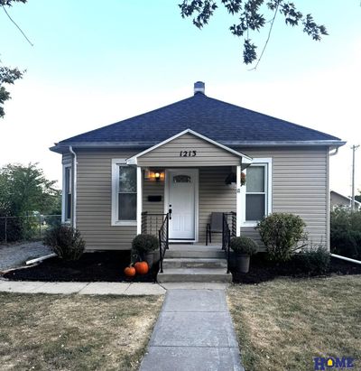 1213 Bell Street, House other with 2 bedrooms, 1 bathrooms and 1 parking in Beatrice NE | Image 1