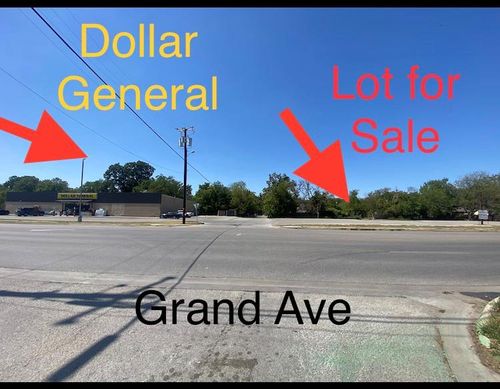 703 N Grand Avenue, Gainesville, TX, 76240 | Card Image