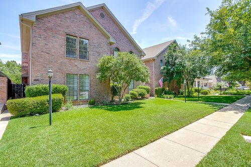 1301 Belle Pl, Fort Worth, TX, 76107-3360 | Card Image