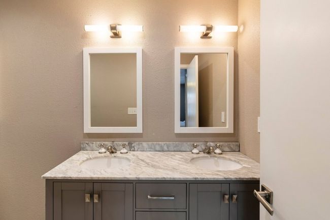 1711 Deerfield Dr, House other with 4 bedrooms, 4 bathrooms and 2 parking in Austin TX | Image 9