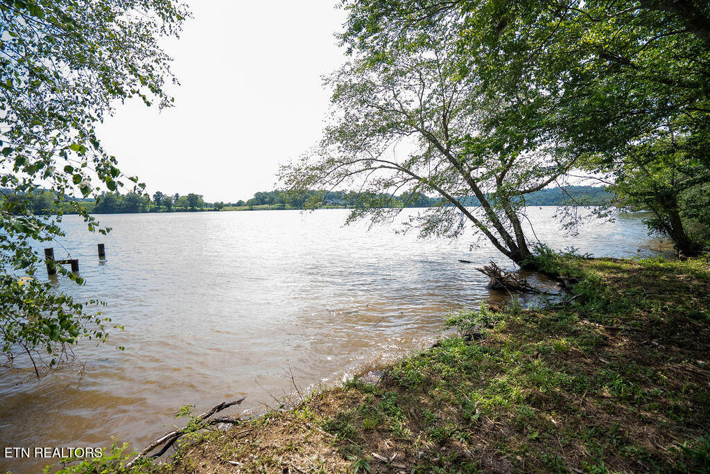 Land in Loudon