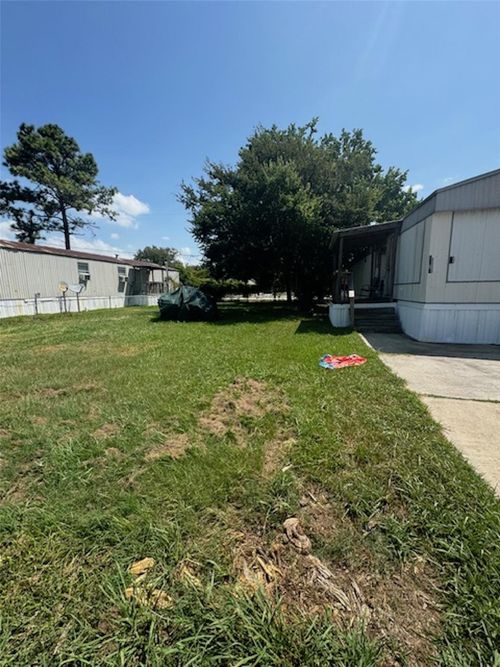 3215 Bay Oaks Harbor Drive, Baytown, TX, 77523 | Card Image