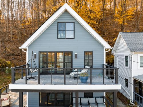 5 Willow Dock Rd, Highland, NY, 12528-1215 | Card Image