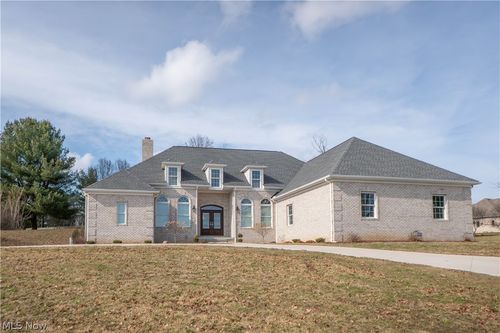 6443 Hills And Dales Rd Nw, Canton, OH, 44708-1119 | Card Image