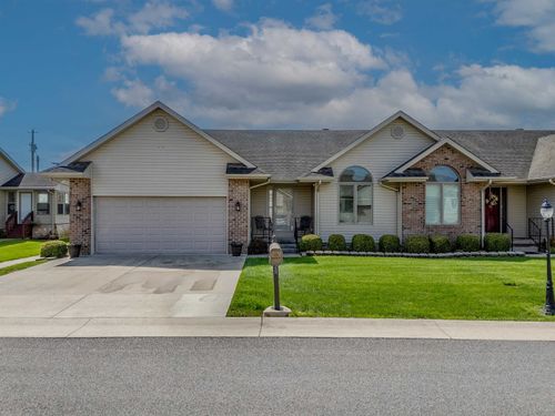 172 Condominium Dr, Grayson, KY, 41143-9331 | Card Image