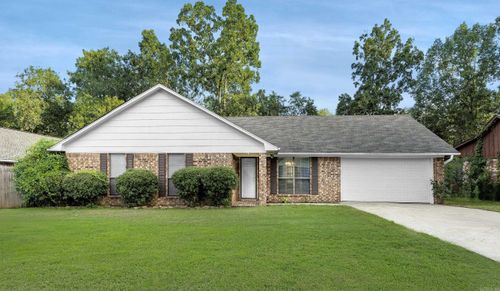 68 Kensington Dr, Conway, AR, 72034-7225 | Card Image