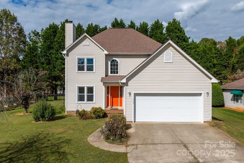 712 Painted Feather Ln Nw, Conover, NC, 28613-8045 | Card Image