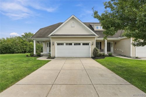 4703 Mosey Ln, Buffalo, NY, 14219-2967 | Card Image