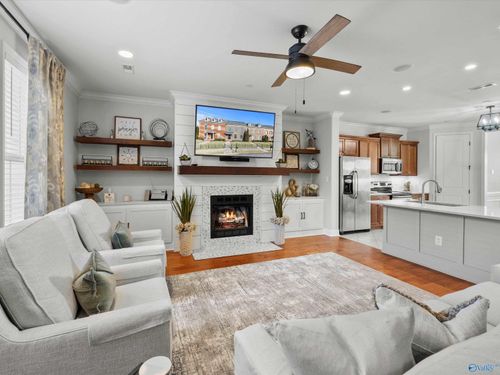 118 Park Square Ln, Madison, AL, 35758-3402 | Card Image