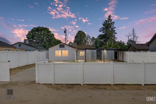 718 Lincoln Avenue, Bakersfield, CA, 93308 | Card Image