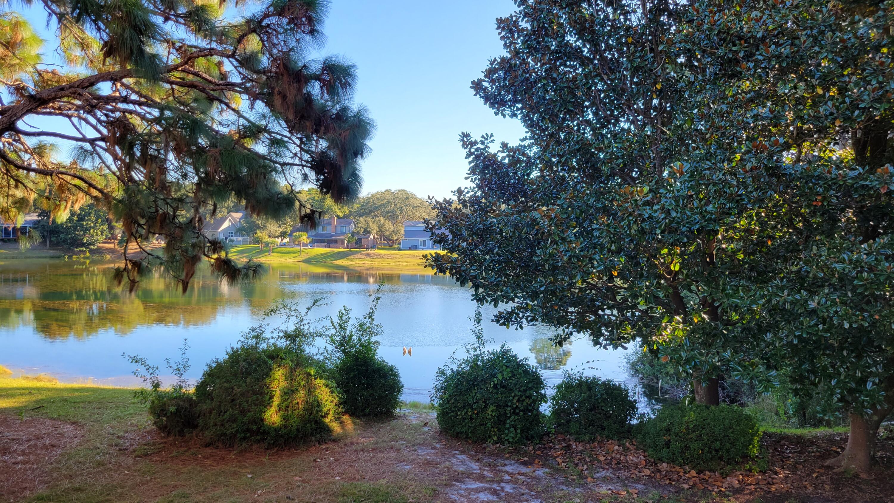 Southlake Ct, Niceville, FL 32578