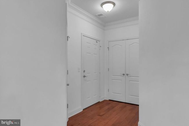 APT-306 - 10273 Fountain Cir, Condo with 2 bedrooms, 2 bathrooms and null parking in Manassas VA | Image 6