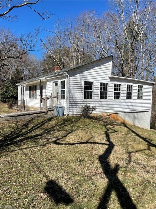 41 Park Rd, North Wilkesboro, NC, 28659 | Card Image