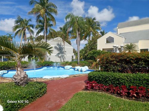 103-3421 Nw 44th St, Lauderdale Lakes, FL, 33309-4273 | Card Image