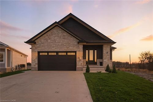 48 Rebecca Dr, Aylmer, ON, N5H0A1 | Card Image