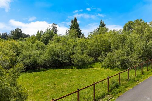 10033 Mill Station Road, Sebastopol, CA, 95472 | Card Image