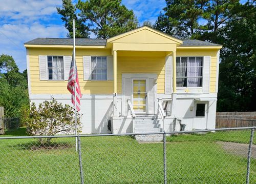 417 Robin Dr, Goose Creek, SC, 29445-3627 | Card Image