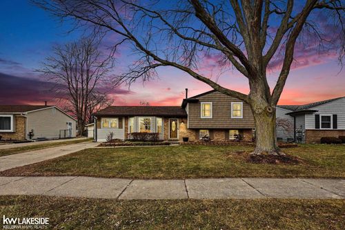 50161 Waterloo, Chesterfield, MI, 48047-3797 | Card Image