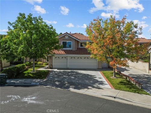 22004 Pamplico Dr, Santa Clarita, CA, 91350-2179 | Card Image